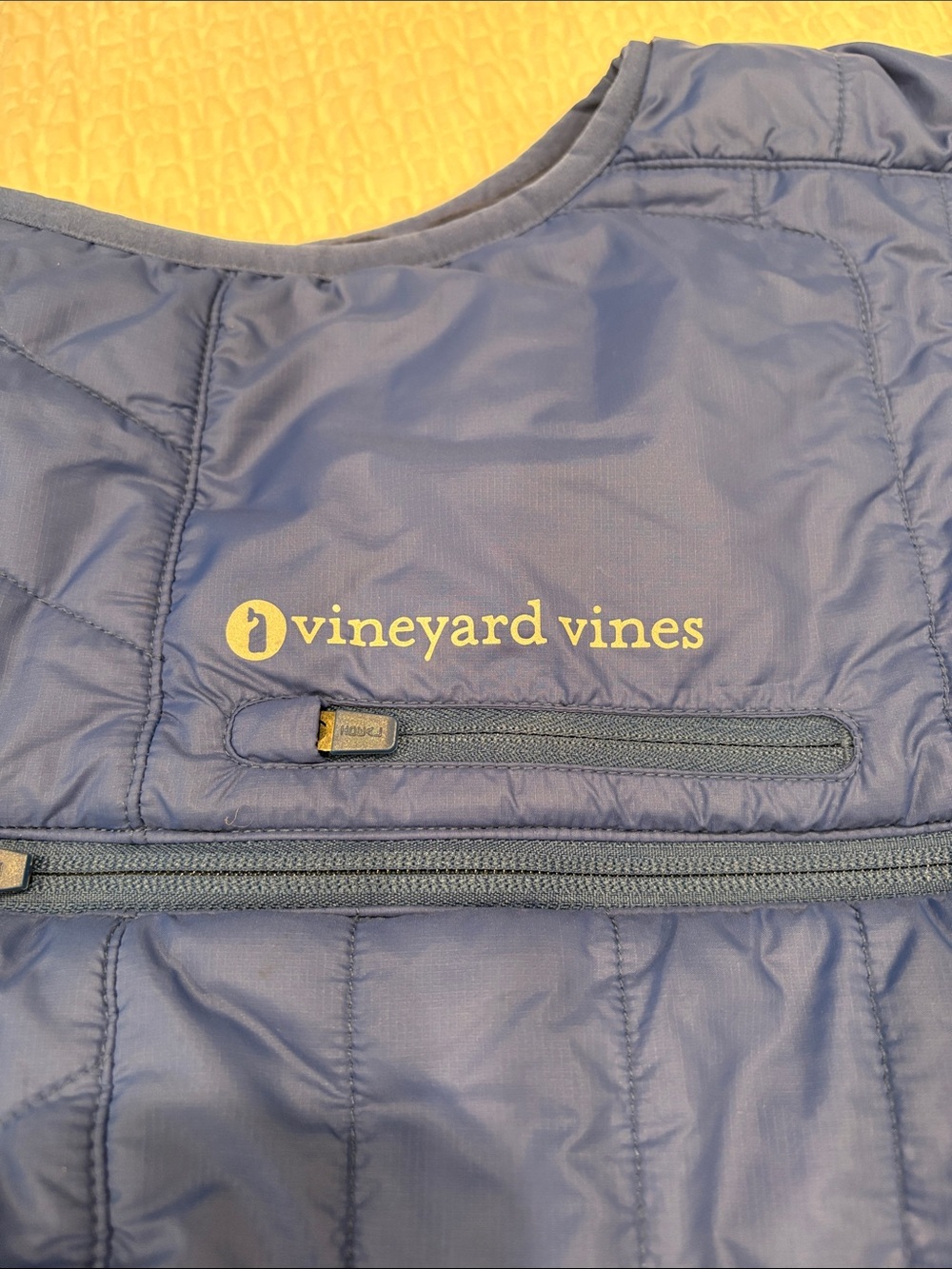 Vineyard Vines Youth Quilted Puffer Vest - Blue
Size S 8-10 - Picture 3 of 7